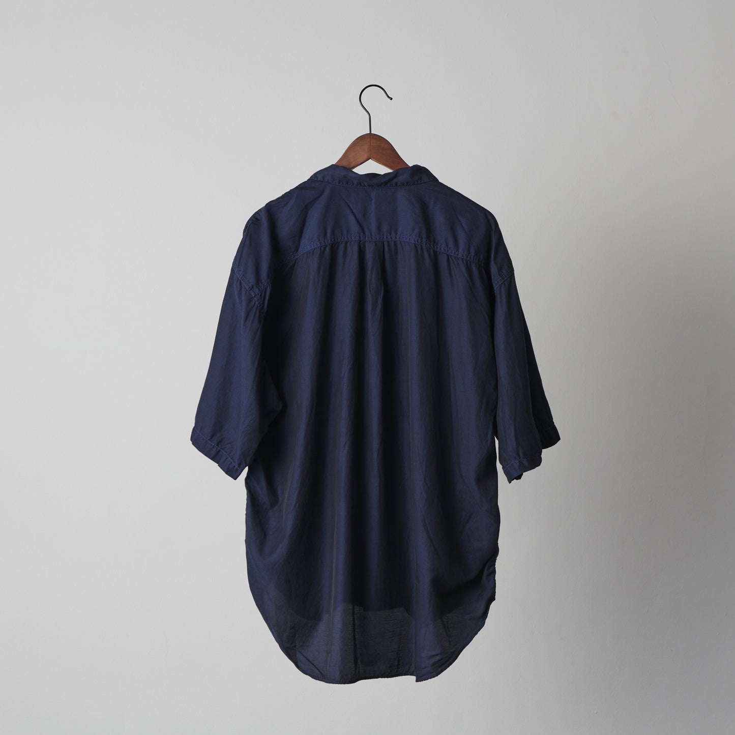 LONGTAIL HARF SLEAVED SHIRT